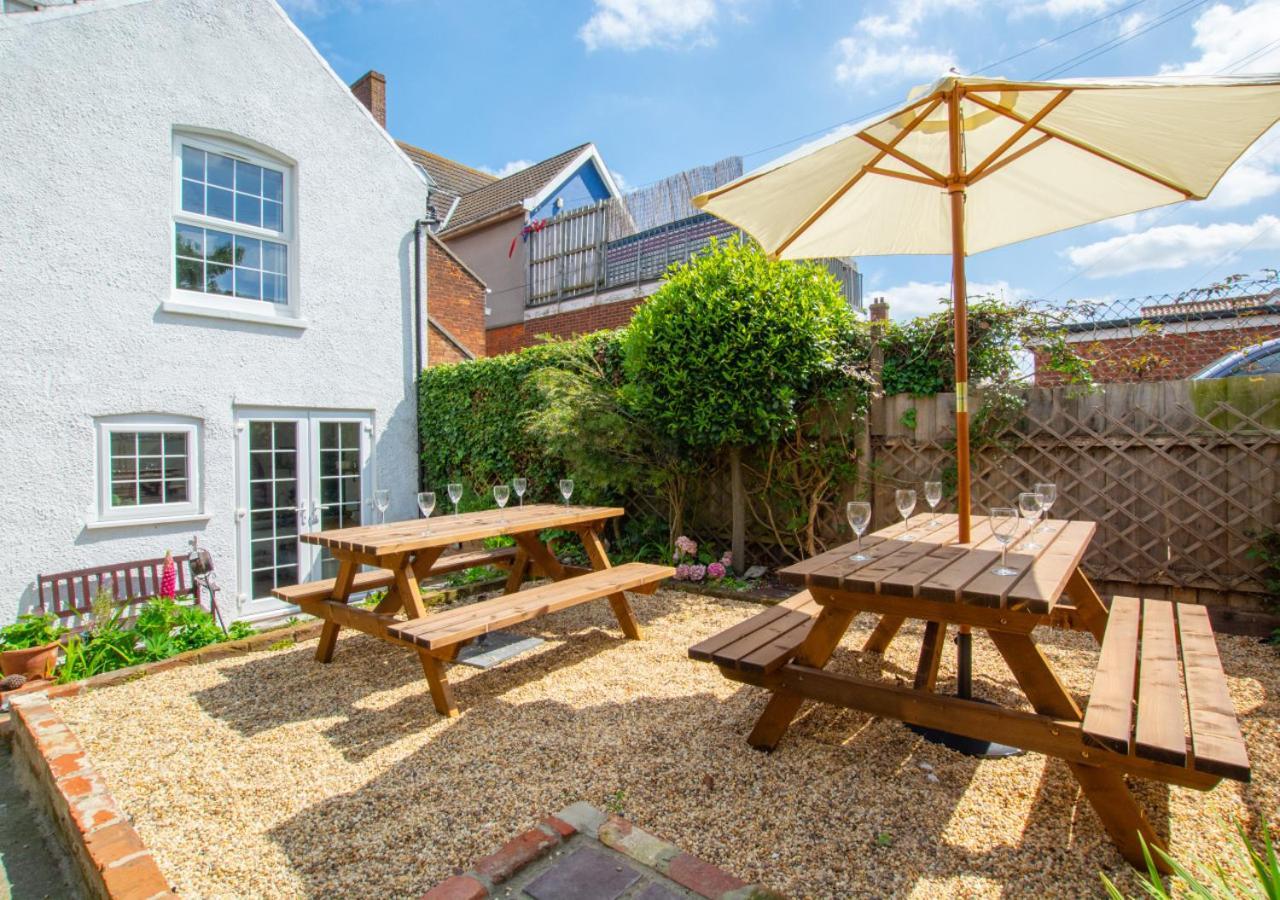 Stones Throw Villa Cromer Exterior photo